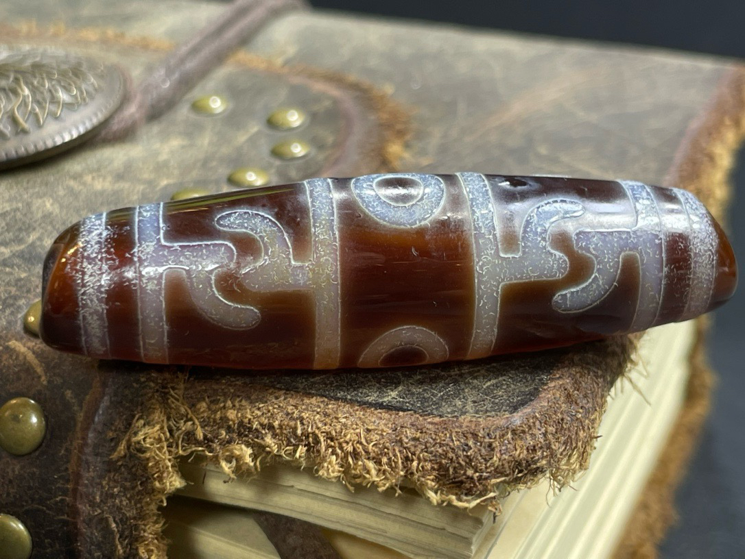 红肉莲师三眼珠珠