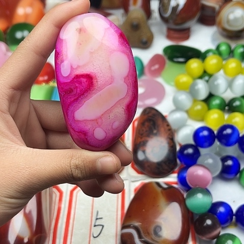 玛瑙/玉髓颈饰未镶嵌
