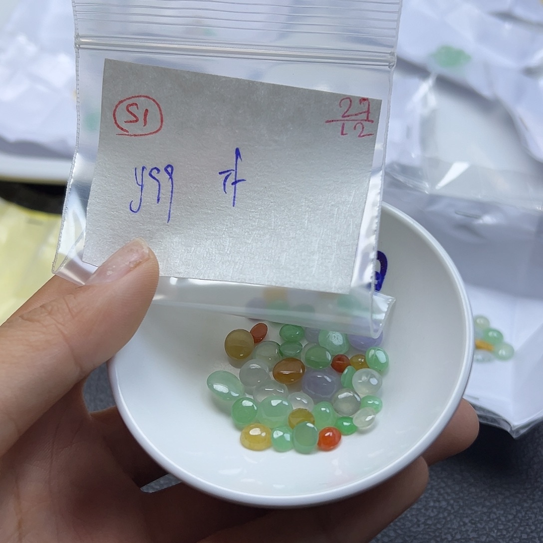 定制翡翠未镶嵌翡翠