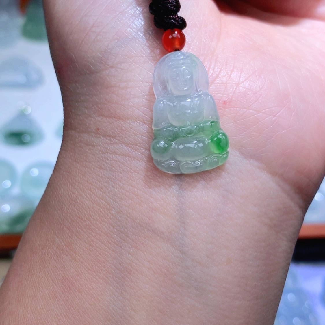 【闪购商品】翡翠颈饰未镶嵌观音