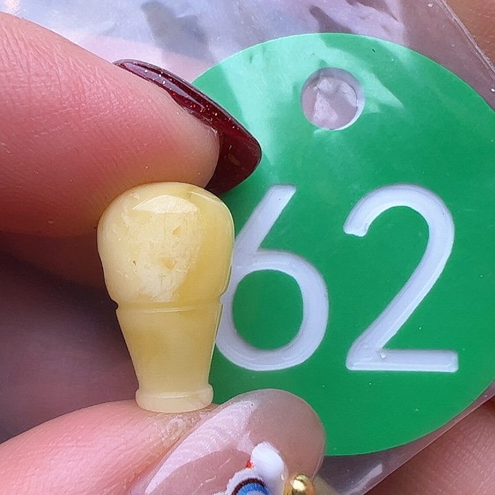 蜜蜡裸石未镶嵌花粉9.4m m