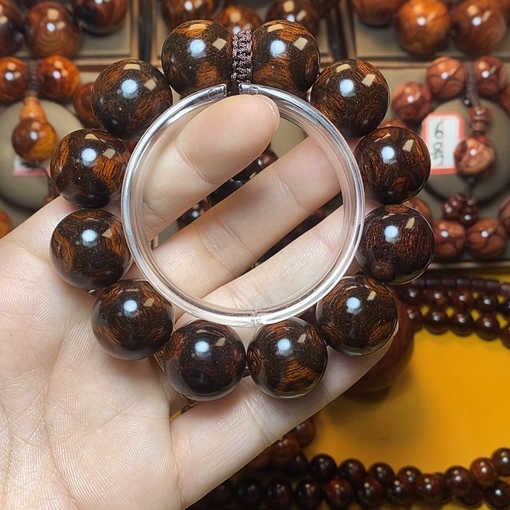 黄花梨/降香黄檀东*2.0对眼鬼脸对眼