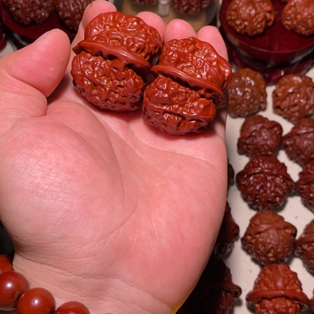 别***狂桃核吊坠蛤蟆头蛤蟆头