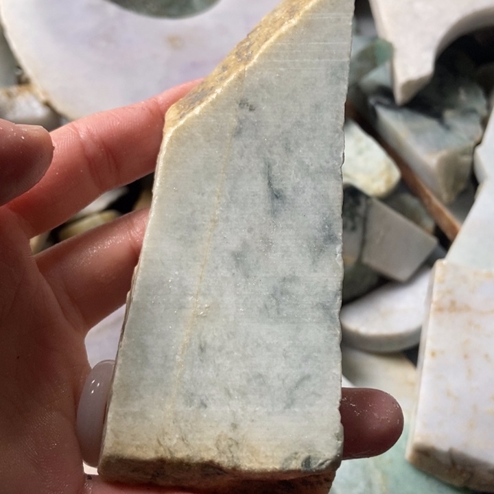 翡翠颈饰未镶嵌天然翡翠