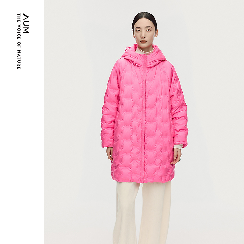 AUM噢姆2025年冬季新款休闲立领连帽中长款羽绒服女MCFZ4913Y