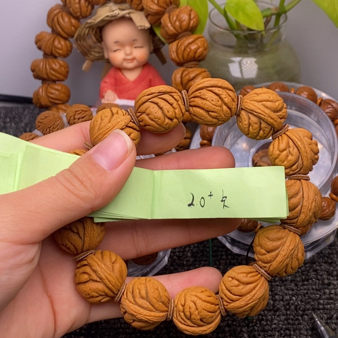 秦岭山脉龙纹桃核 13