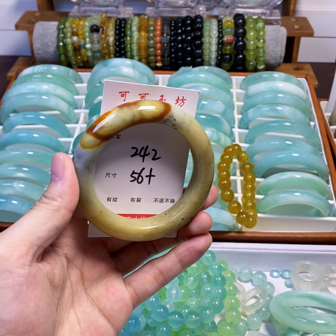 未镶嵌蛇纹石玉手镯