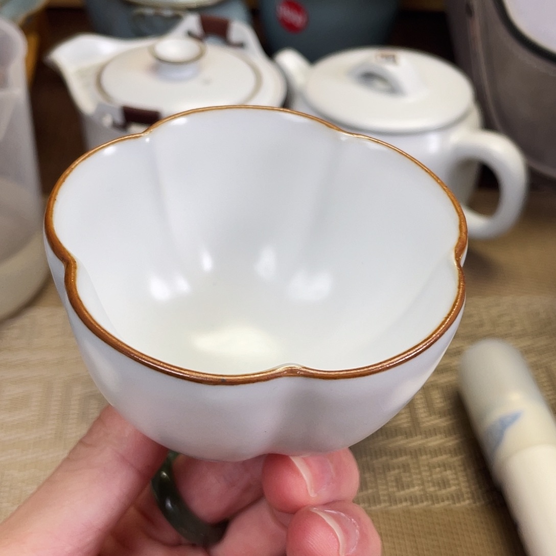 瓷片。。。。。。。。。。。。。。