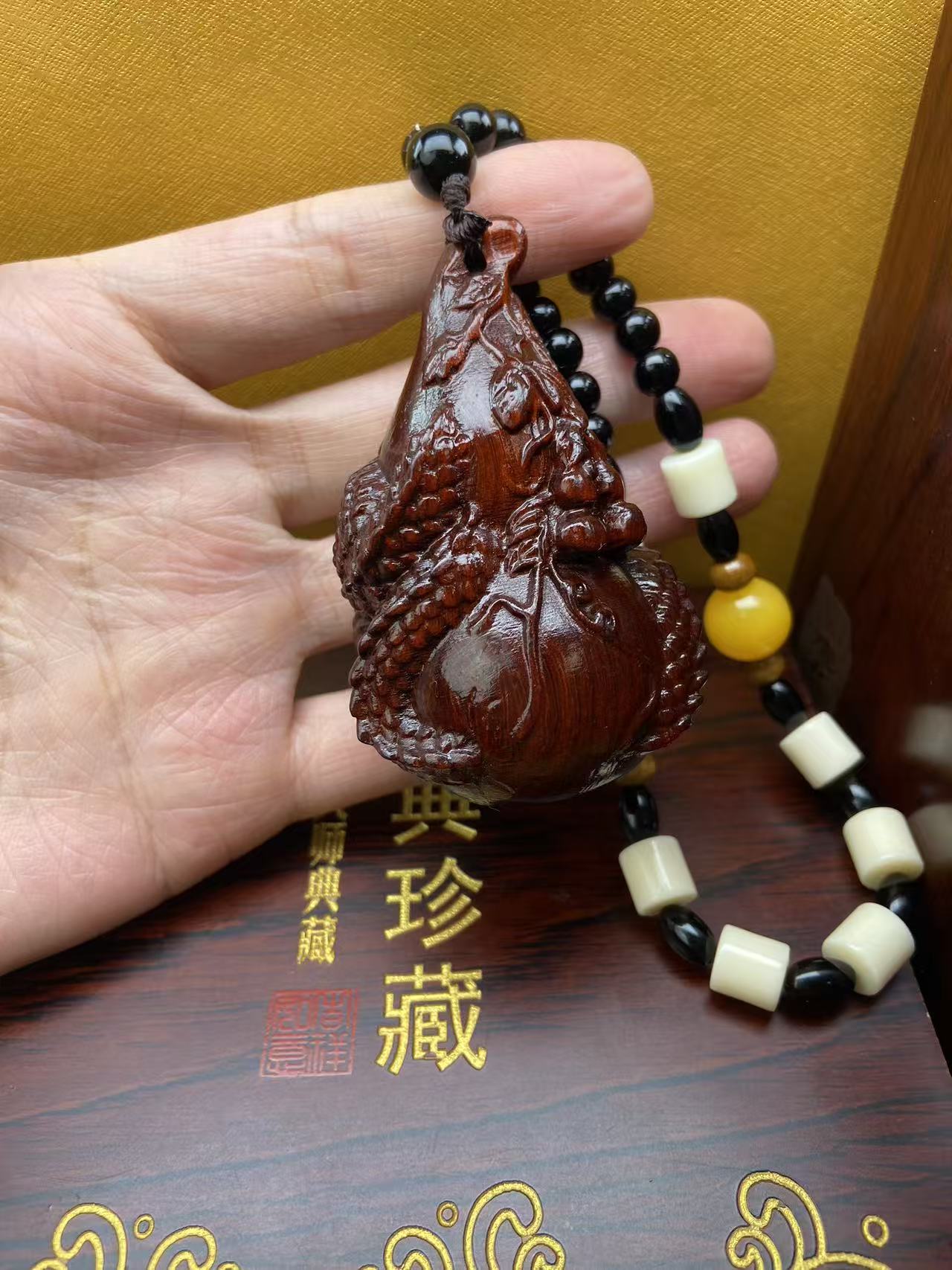 【小叶紫檀  龙葫芦 】手把件  檀香紫檀手把件经典时尚