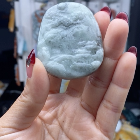 翡翠颈饰未镶嵌翡翠