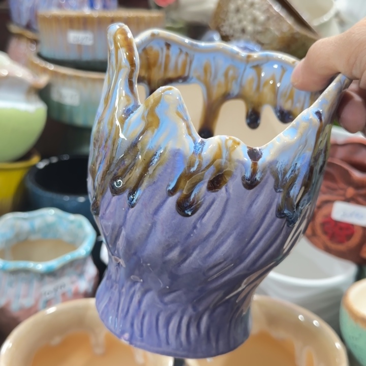 凑9块包邮，有孔，陶瓷花盆