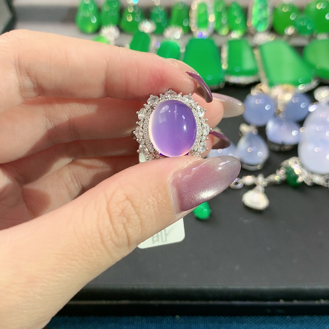 莫***苗925银锆石戒指紫色