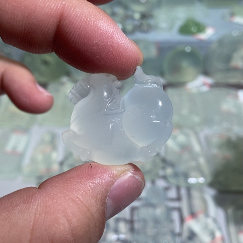 【闪购商品】蛇纹石玉颈饰未镶嵌