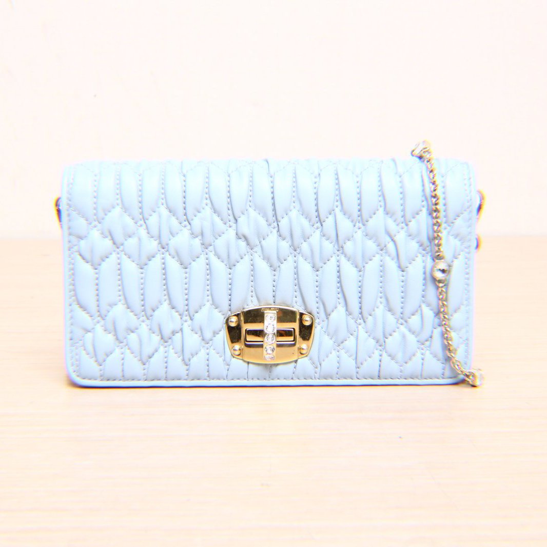 95新 MIU MIU/缪缪 -288黑黑Matelasse 仿水晶斜挎包 WOC 蓝色