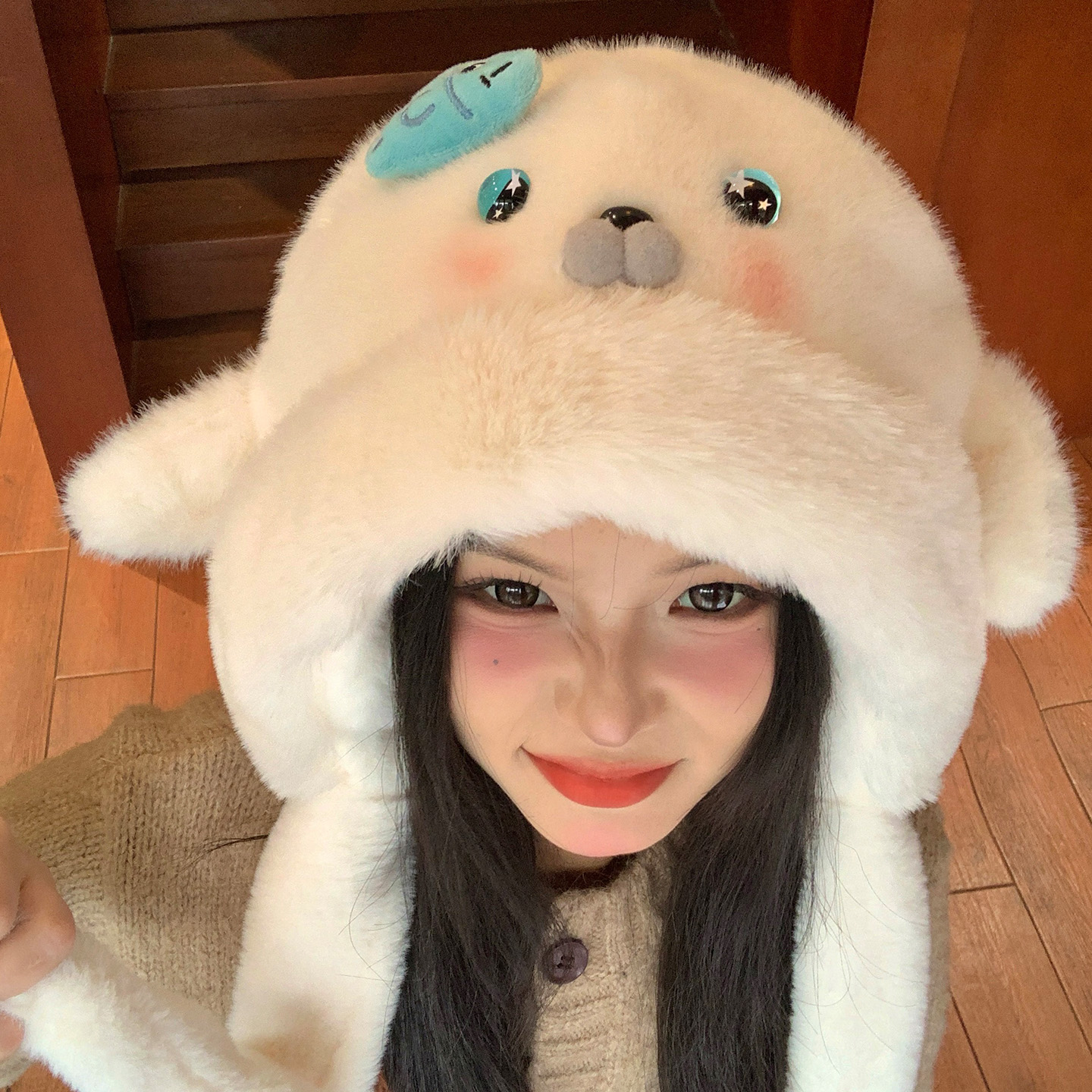 耳朵会动小海豹毛绒帽子女2025新款冬可爱保暖加厚加绒护耳雷锋帽