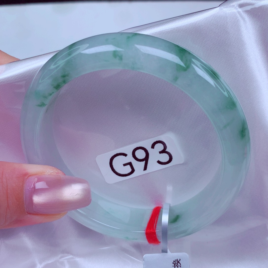 翡翠未镶嵌手镯手镯