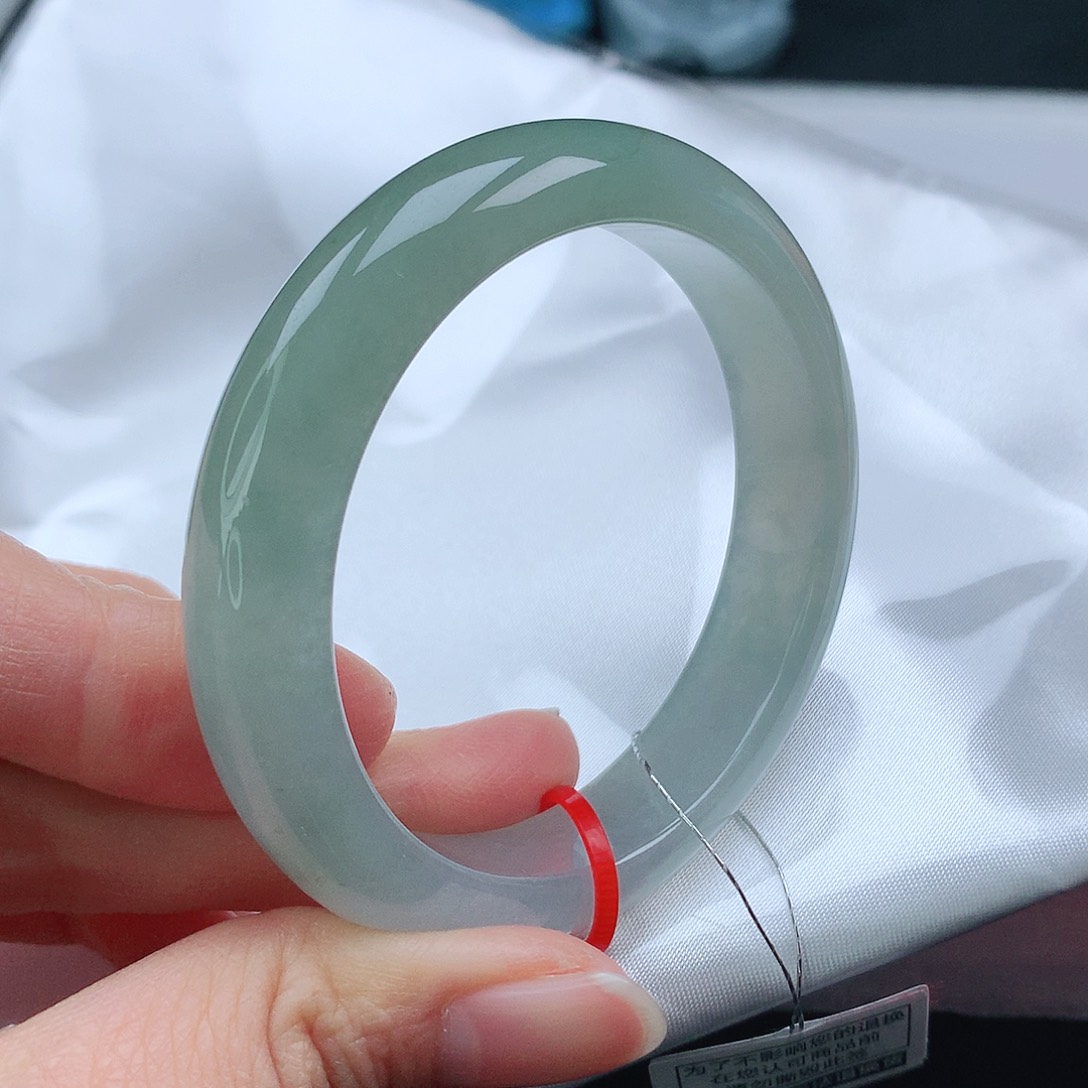 翡翠手镯未镶嵌A***e51圈