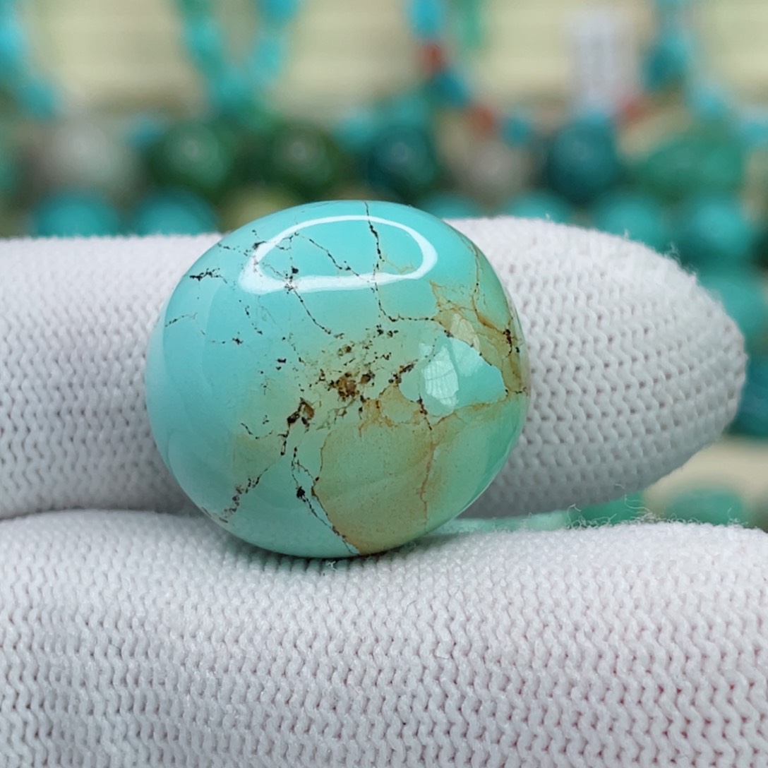 绿松石未镶嵌颈饰