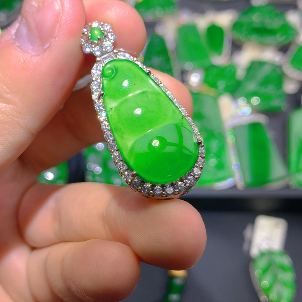 【闪购商品】翡翠颈饰银S925镶嵌1111111111