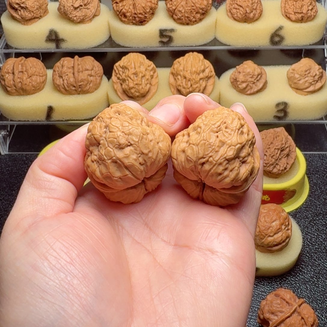 文玩核桃把件30号车