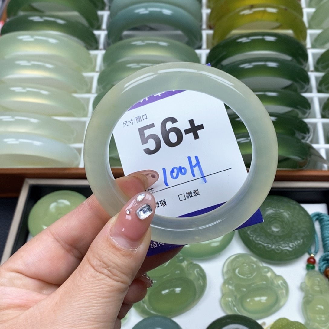 蛇纹石玉手镯未镶嵌囡*.