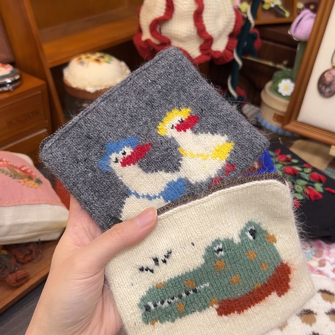 塑料钩织刺绣手工包包玩偶居家用品