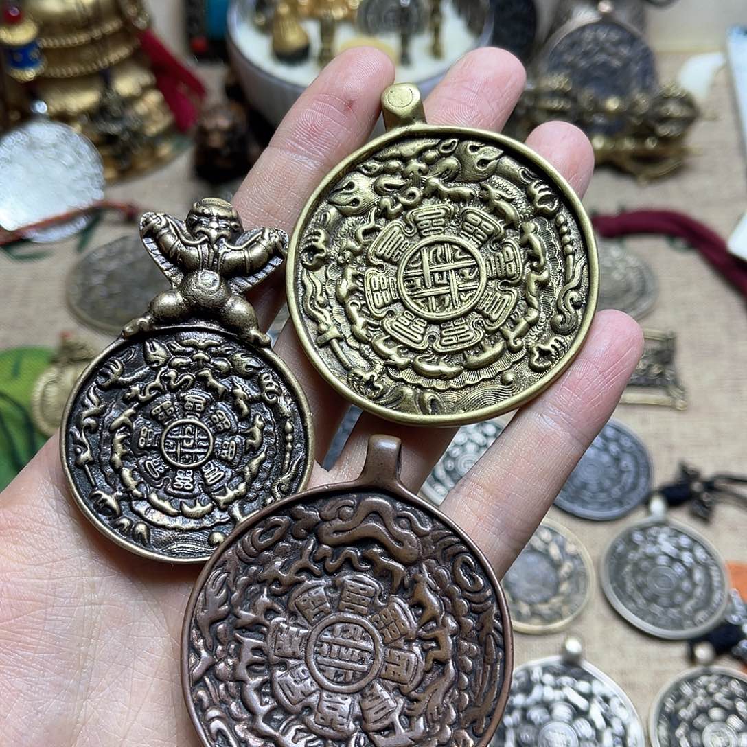 藏传文玩三选一啊