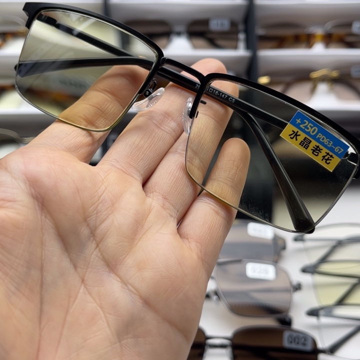 歌***美天然竹叶青老花镜 250度