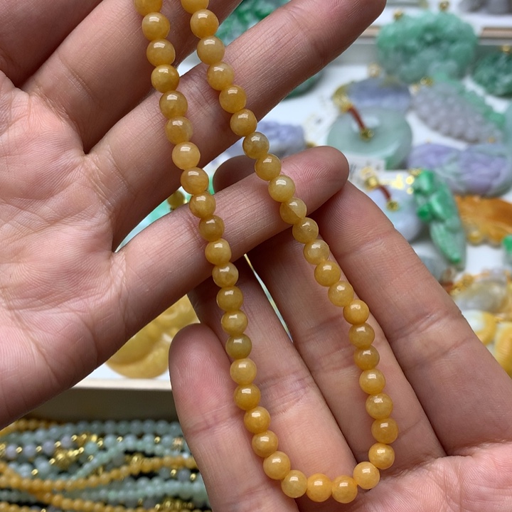 翡翠颈饰未镶嵌天***鸭翡翠