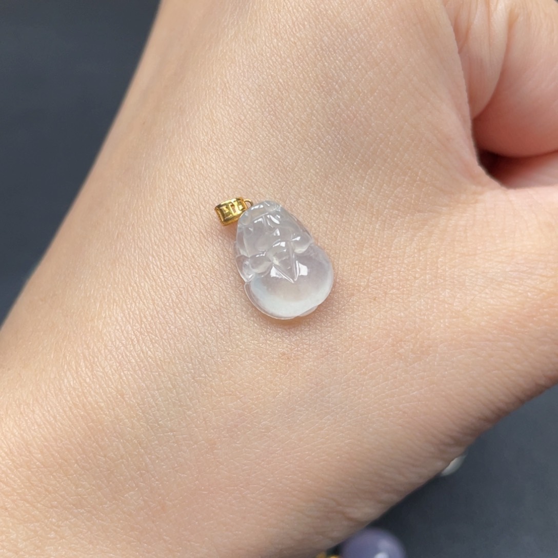 翡翠颈饰18K金镶嵌翡翠