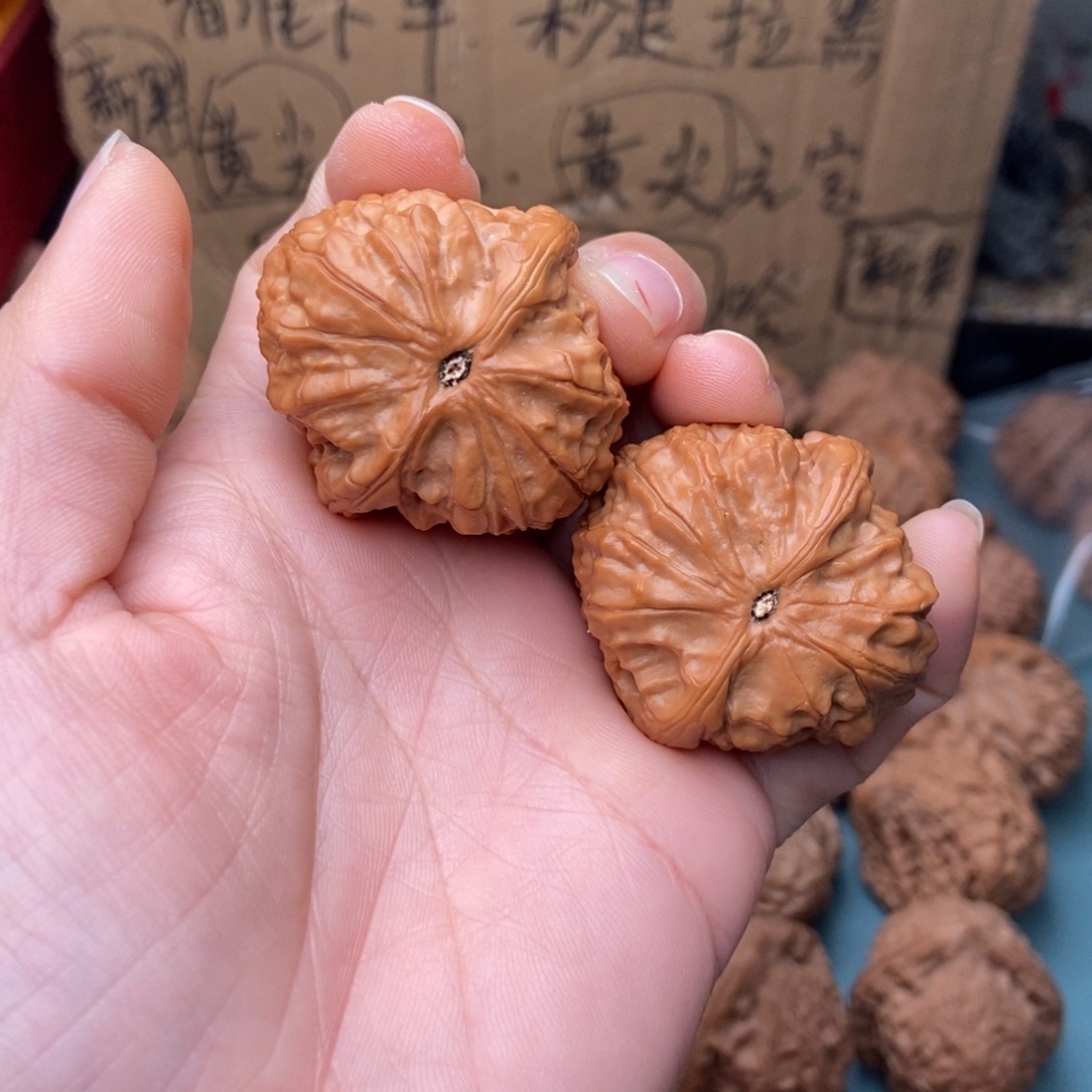 吊坠文玩核桃穿甲1