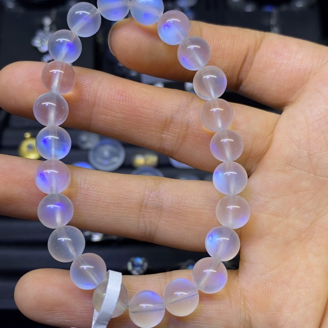 手链未镶嵌月光石J****?