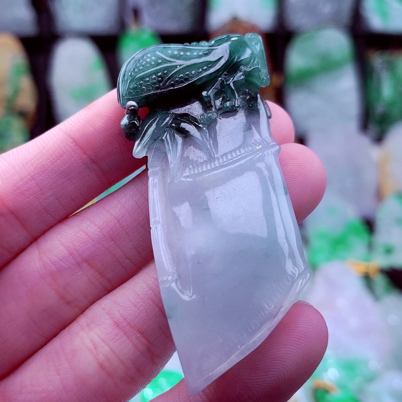 【闪购商品】翡翠颈饰未镶嵌天然