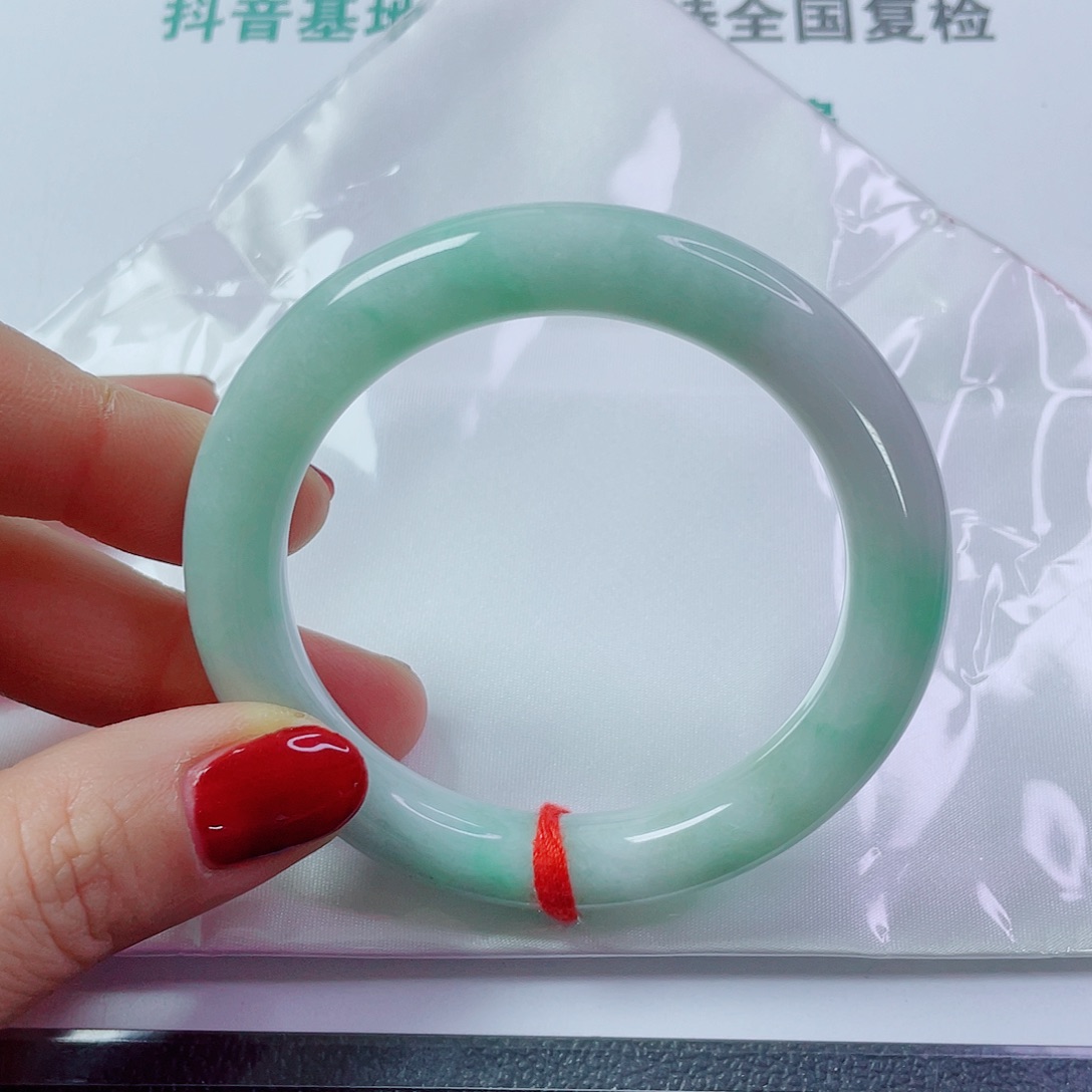 翡翠未镶嵌手镯圆条镯57宽厚10.2