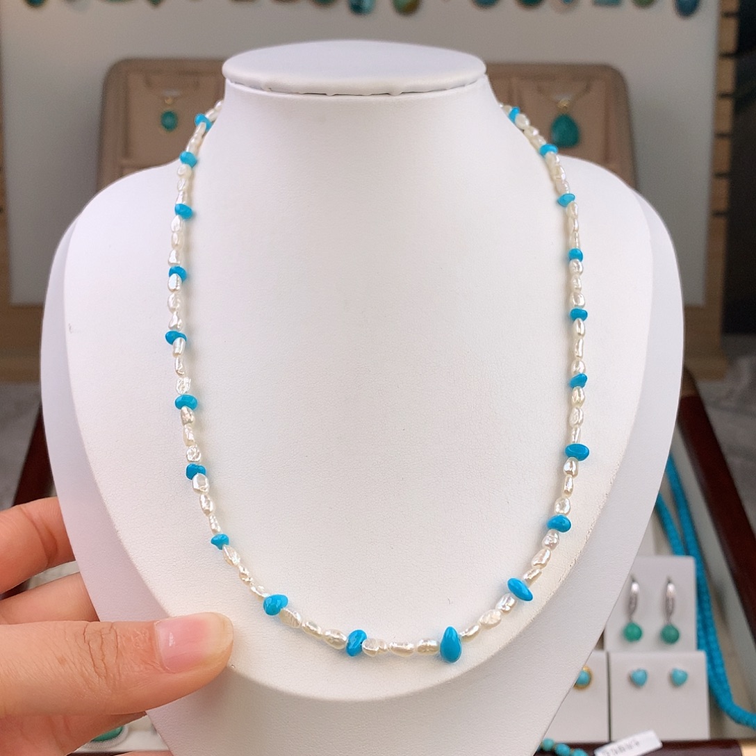 绿松石未镶嵌颈饰