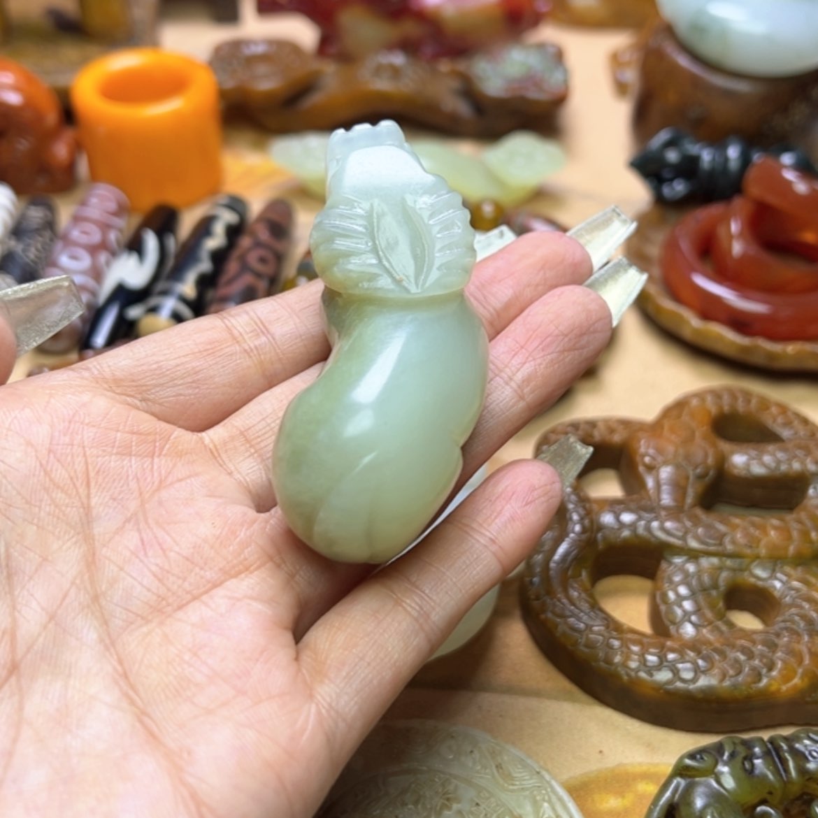 【闪购商品】蛇纹石玉颈饰未镶嵌