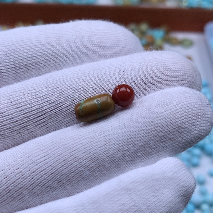 南红玛瑙未镶嵌珠宝奇石