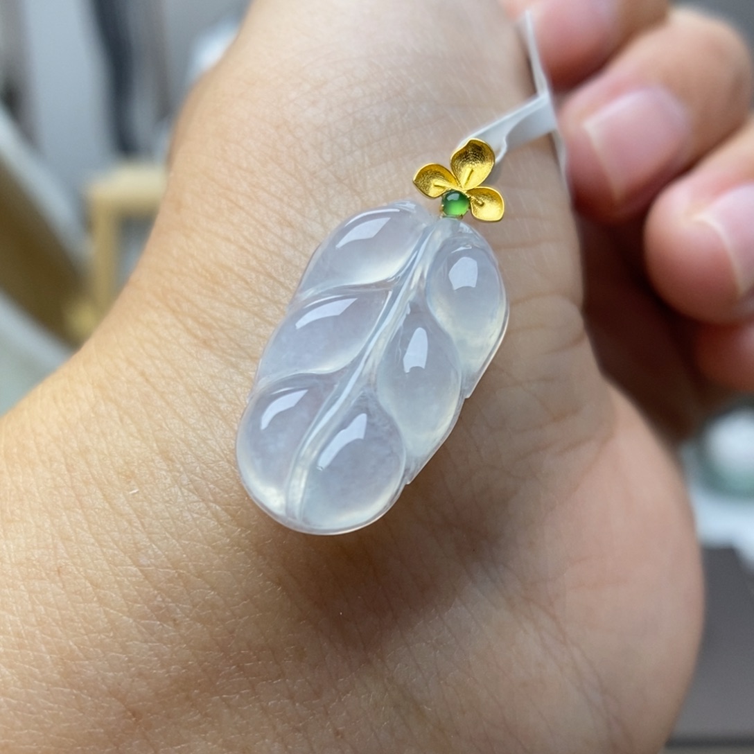【闪购商品】颈饰18K金镶嵌翡翠30