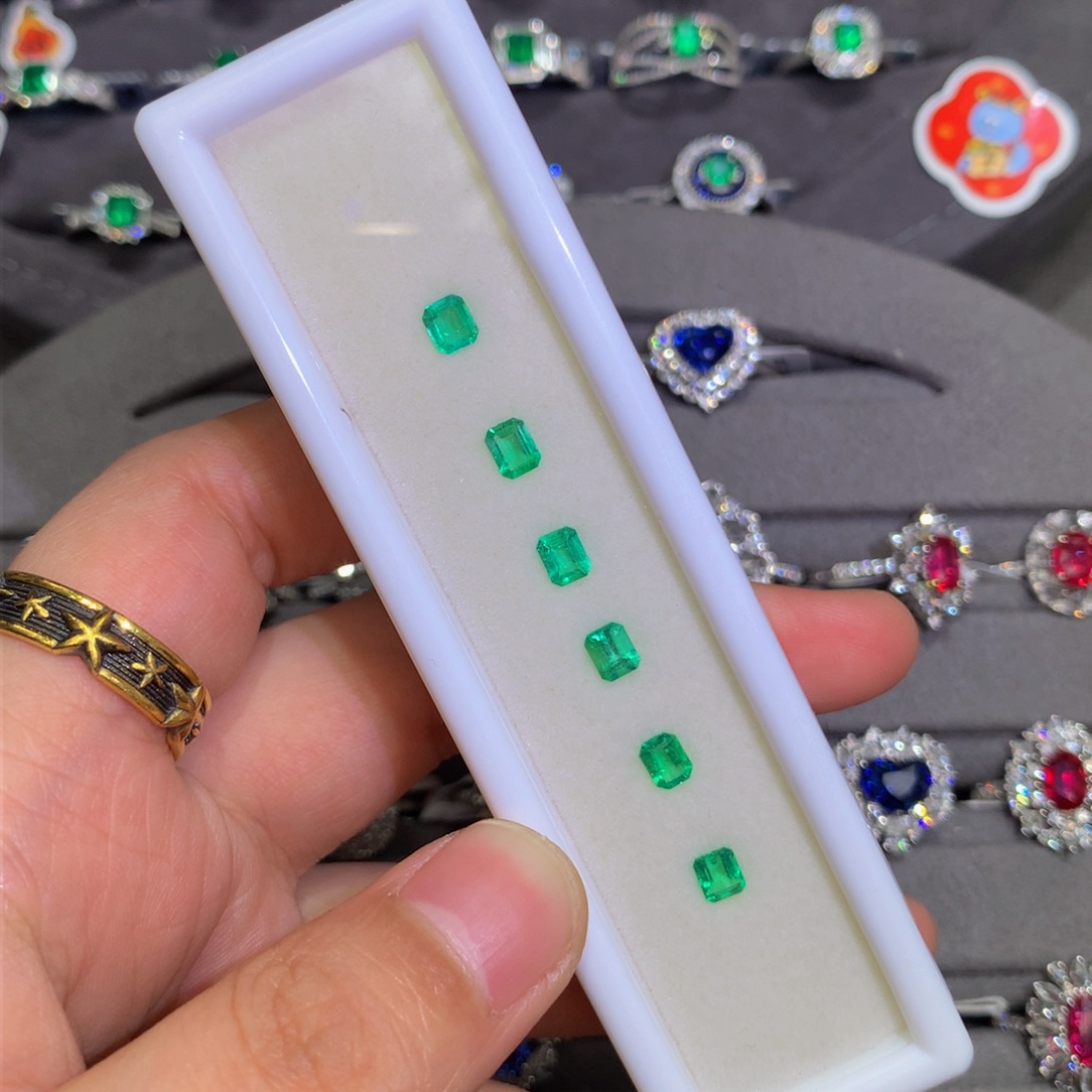 祖母绿裸石未镶嵌1.58ct哥伦比亚