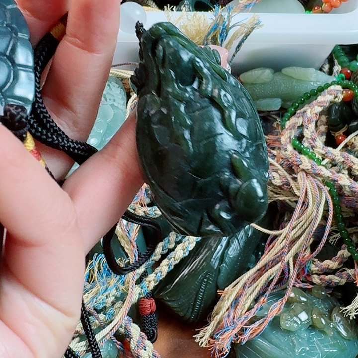 和田玉挂件未镶嵌