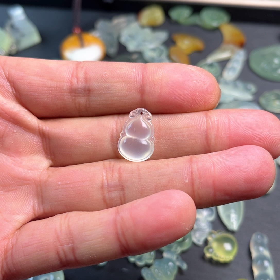 蛇纹石玉原石未镶嵌?****?