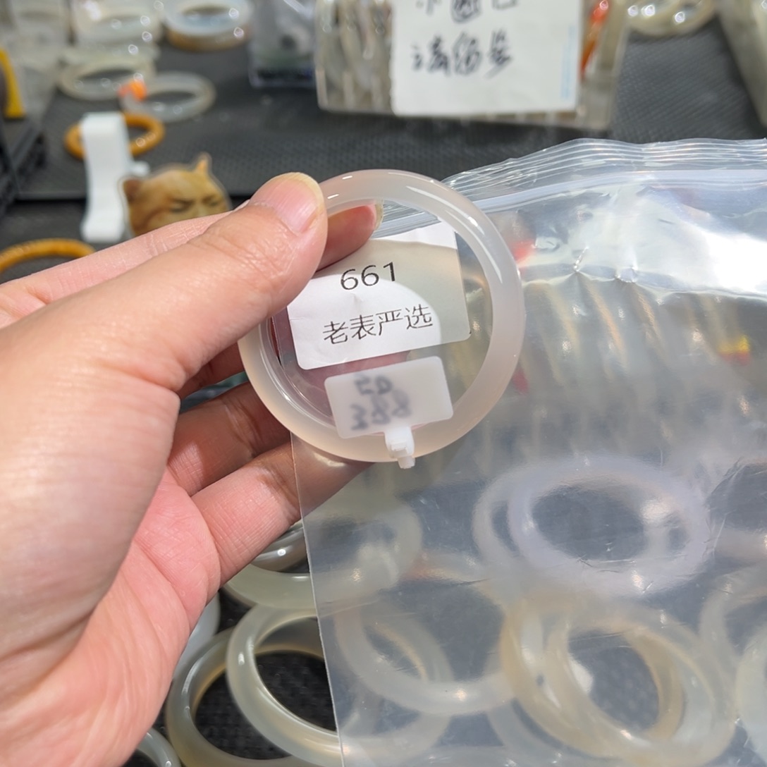 玛瑙/玉髓手镯未镶嵌骄*～50