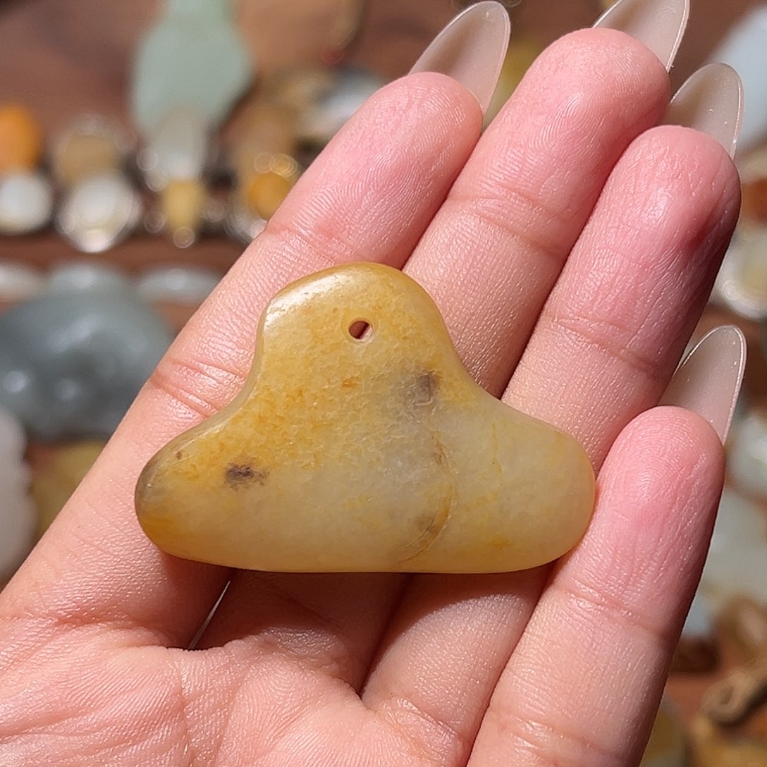 和田玉颈饰未镶嵌