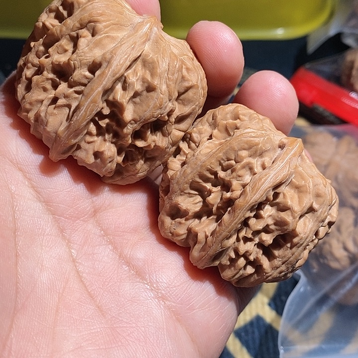 【闪购商品】文玩核桃吊坠平谷方块