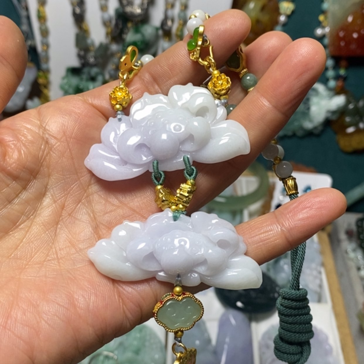 【闪购商品】翡翠吊坠(赠链)未镶嵌