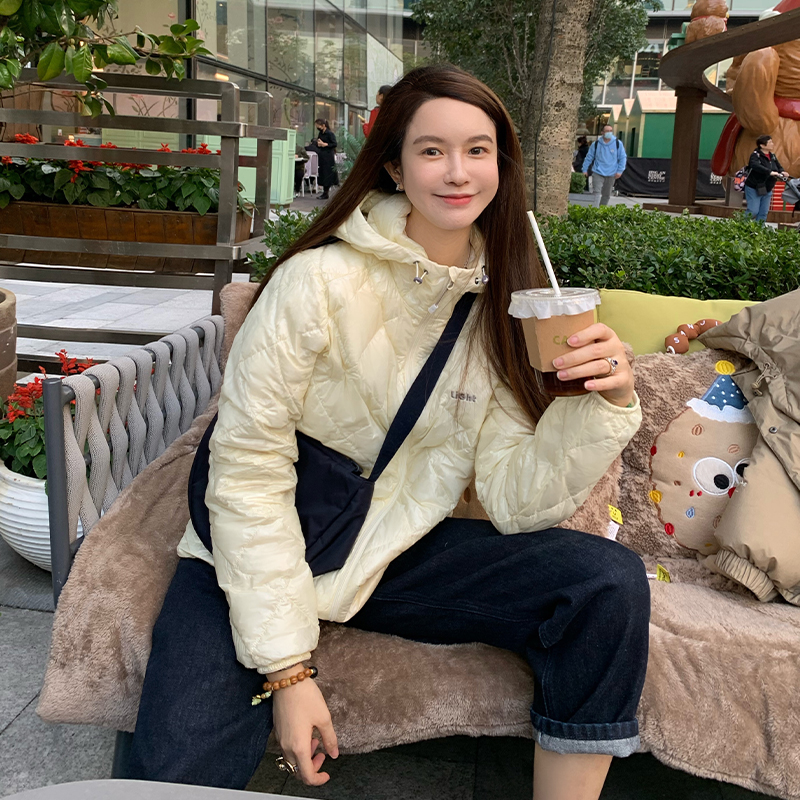 张大奕 双层无胆充绒轻暖柳桥90白鹅绒羽绒服