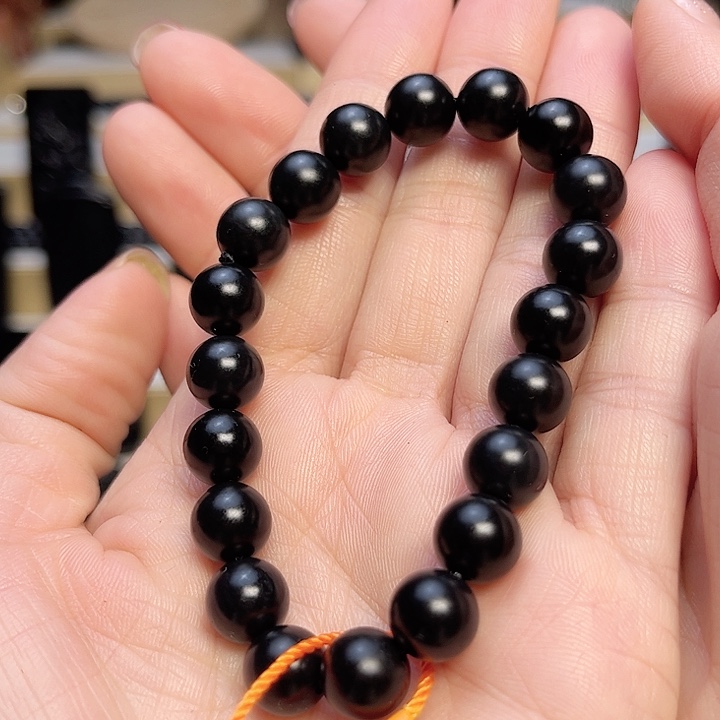 和田玉手链未镶嵌卡10圆珠珠宝级