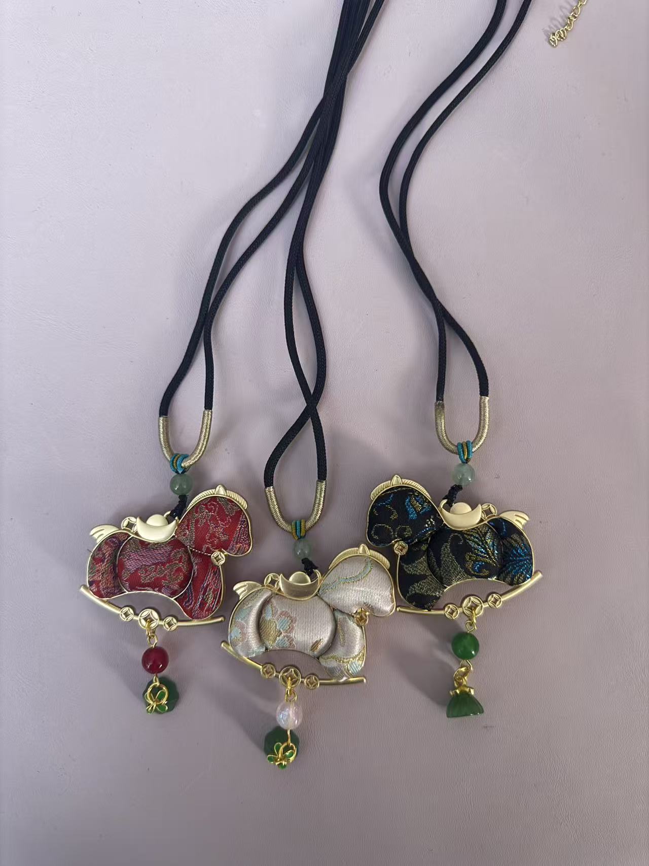 金金会员福利-手工DIG项链-小马-桑蚕丝3色