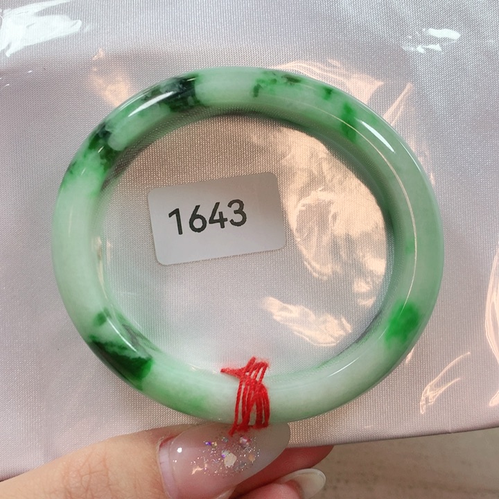 翡翠手镯未镶嵌天然翡翠手镯55