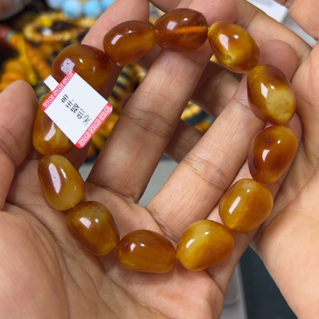 未镶嵌琥珀珠宝奇石834